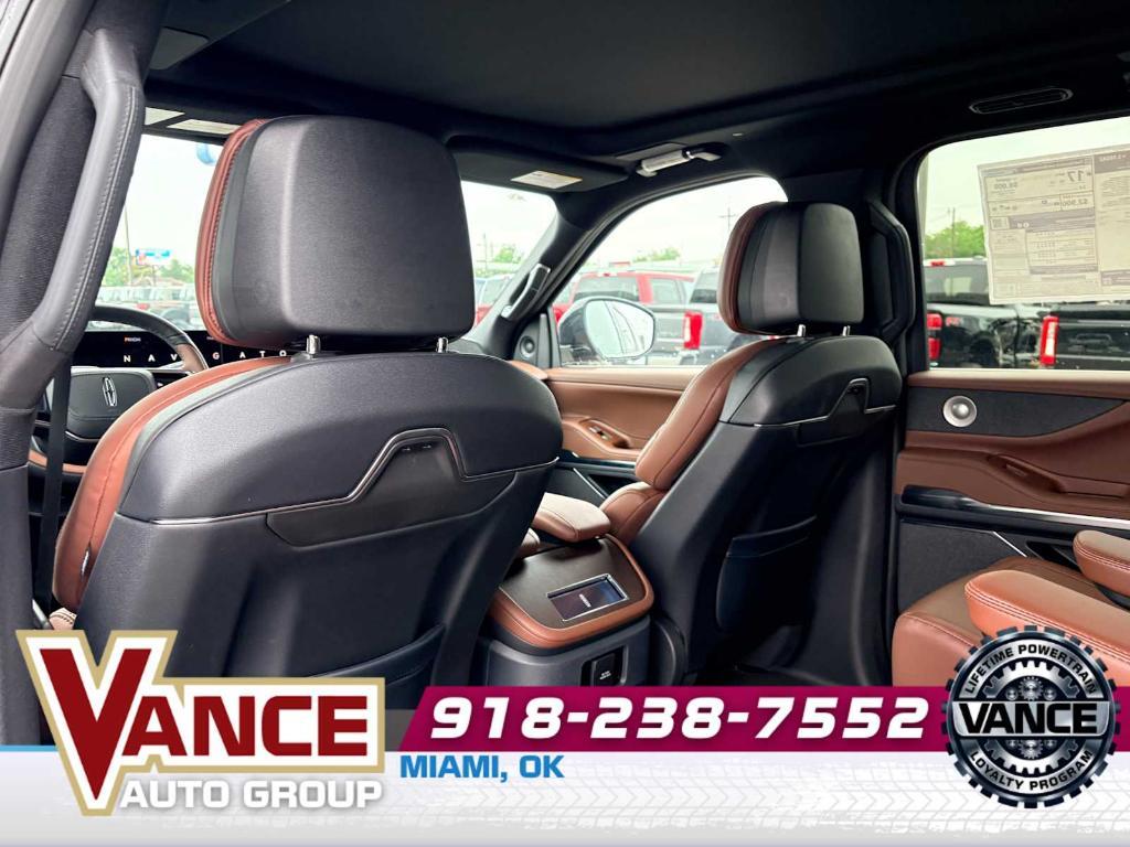 new 2026 Lincoln Navigator car, priced at $96,802