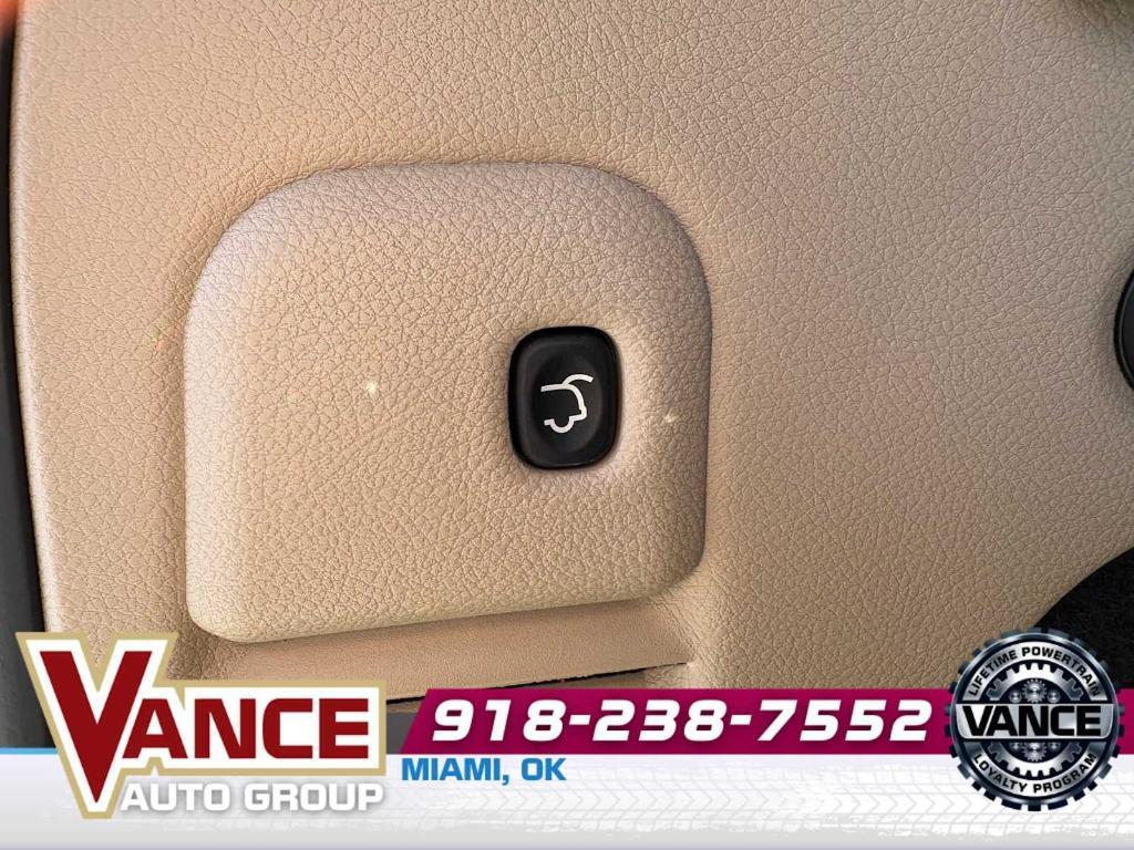 used 2021 Jeep Grand Cherokee car, priced at $24,397