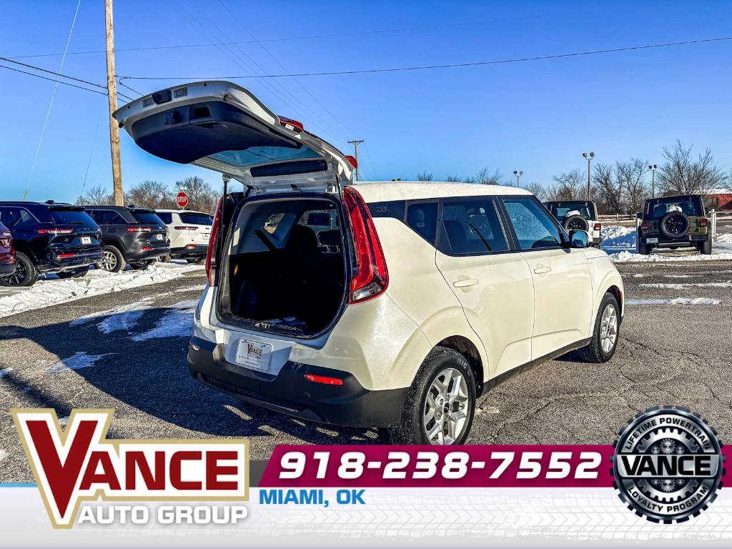 used 2022 Kia Soul car, priced at $14,999