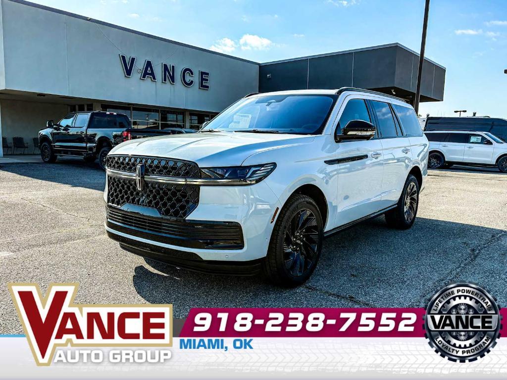 new 2025 Lincoln Navigator car, priced at $95,725