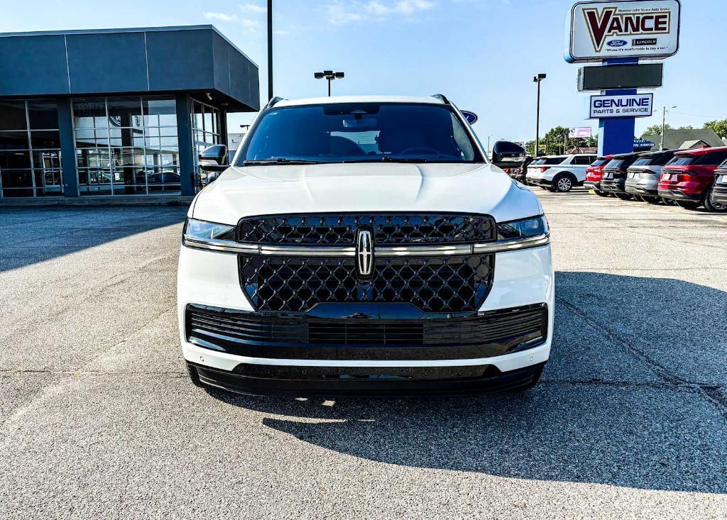 new 2025 Lincoln Navigator car, priced at $98,440