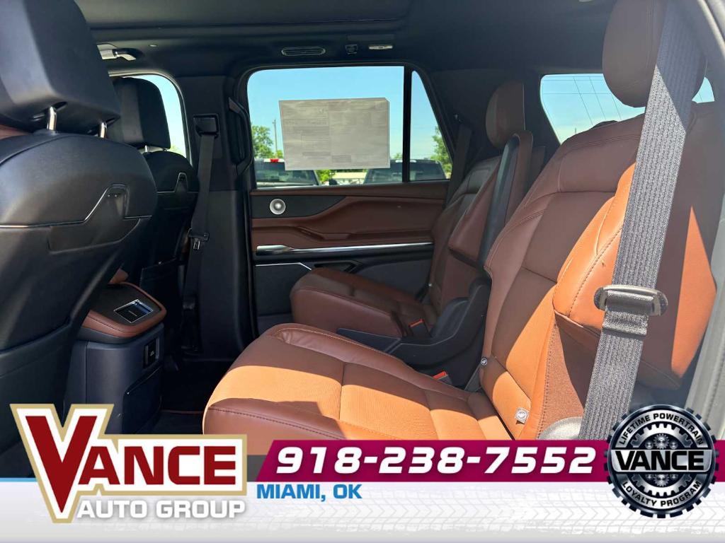new 2026 Lincoln Navigator car, priced at $96,802