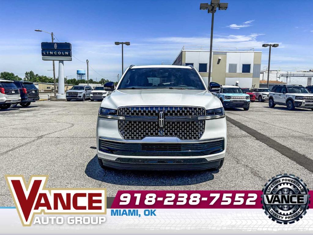 new 2026 Lincoln Navigator car, priced at $96,802