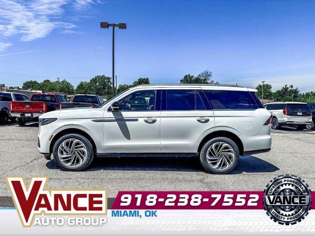 new 2026 Lincoln Navigator car, priced at $96,802