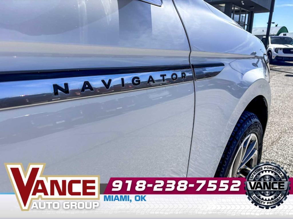 new 2026 Lincoln Navigator car, priced at $96,802
