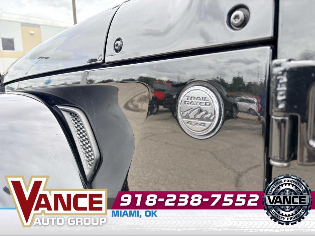 used 2021 Jeep Wrangler Unlimited car, priced at $31,487