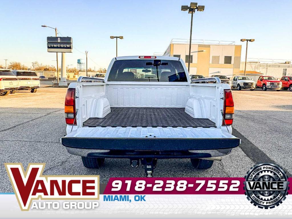 used 2000 Chevrolet Silverado 1500 car, priced at $18,500