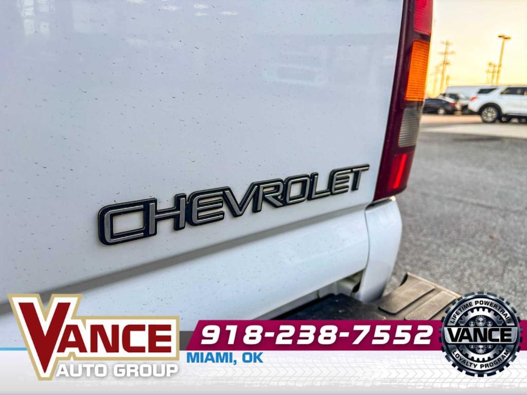 used 2000 Chevrolet Silverado 1500 car, priced at $18,500