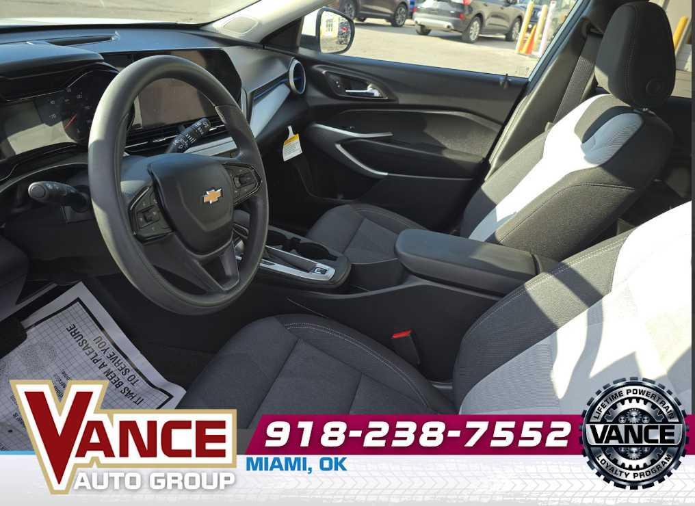 used 2025 Chevrolet Trax car, priced at $22,999