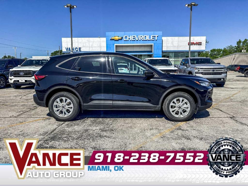used 2025 Ford Escape car, priced at $23,329