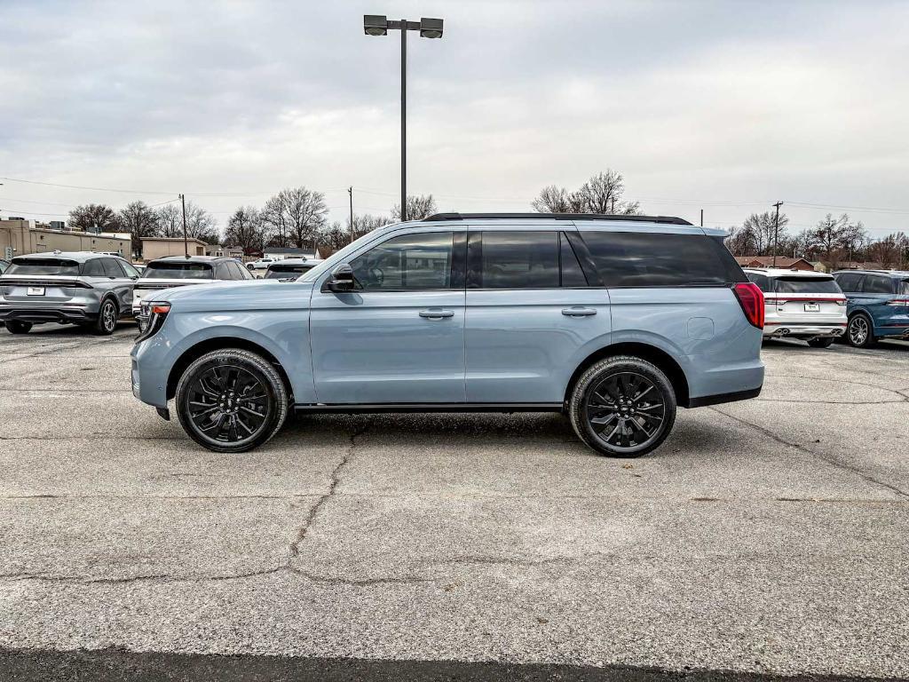 new 2025 Ford Expedition car, priced at $80,010