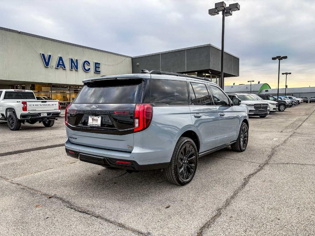 new 2025 Ford Expedition car, priced at $80,010