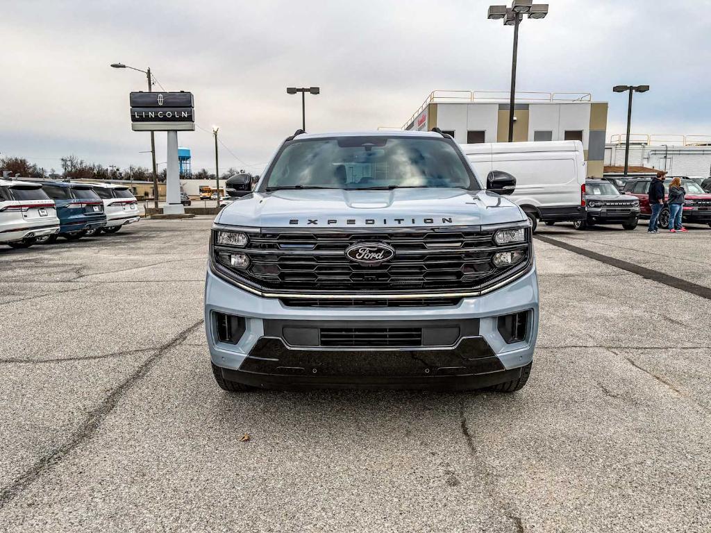 new 2025 Ford Expedition car, priced at $80,010