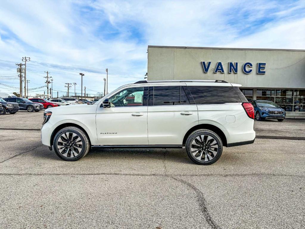 new 2025 Ford Expedition car, priced at $86,645