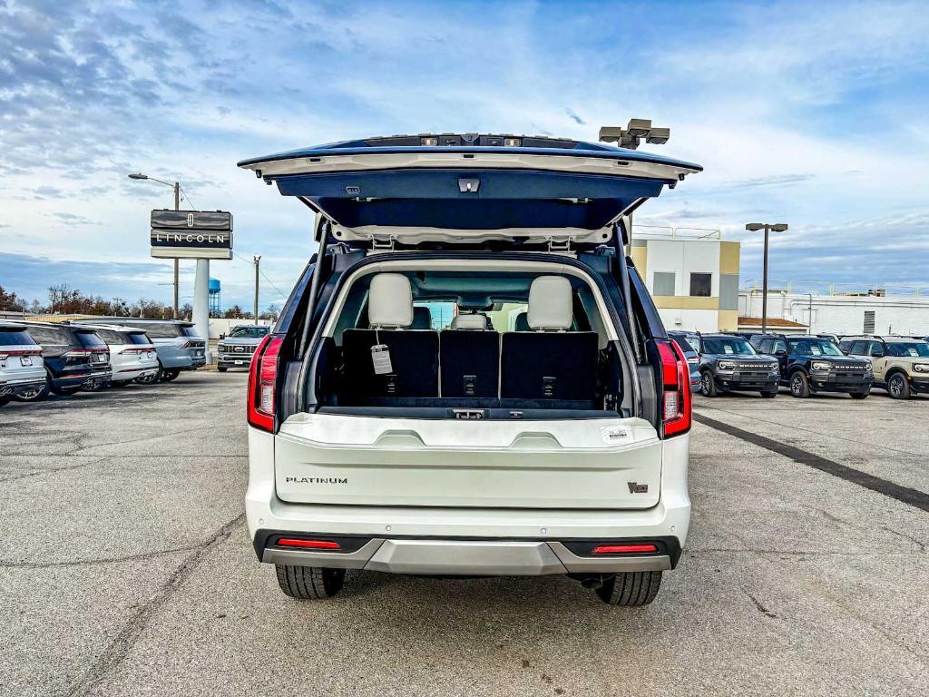 new 2025 Ford Expedition car, priced at $86,645