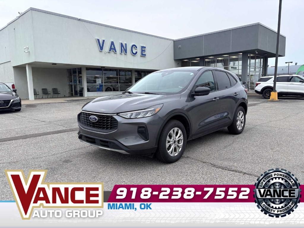 used 2025 Ford Escape car, priced at $24,417