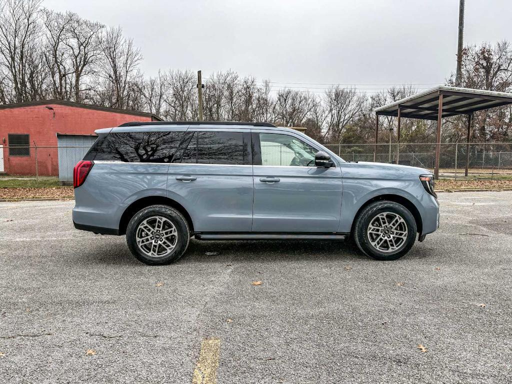 new 2025 Ford Expedition car, priced at $72,580