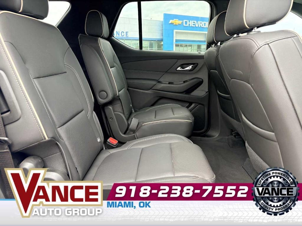 used 2023 Chevrolet Traverse car, priced at $30,498