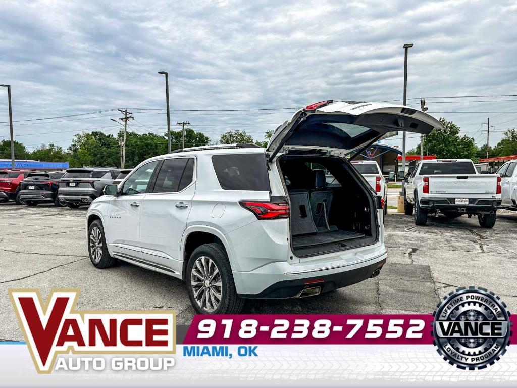 used 2023 Chevrolet Traverse car, priced at $30,498