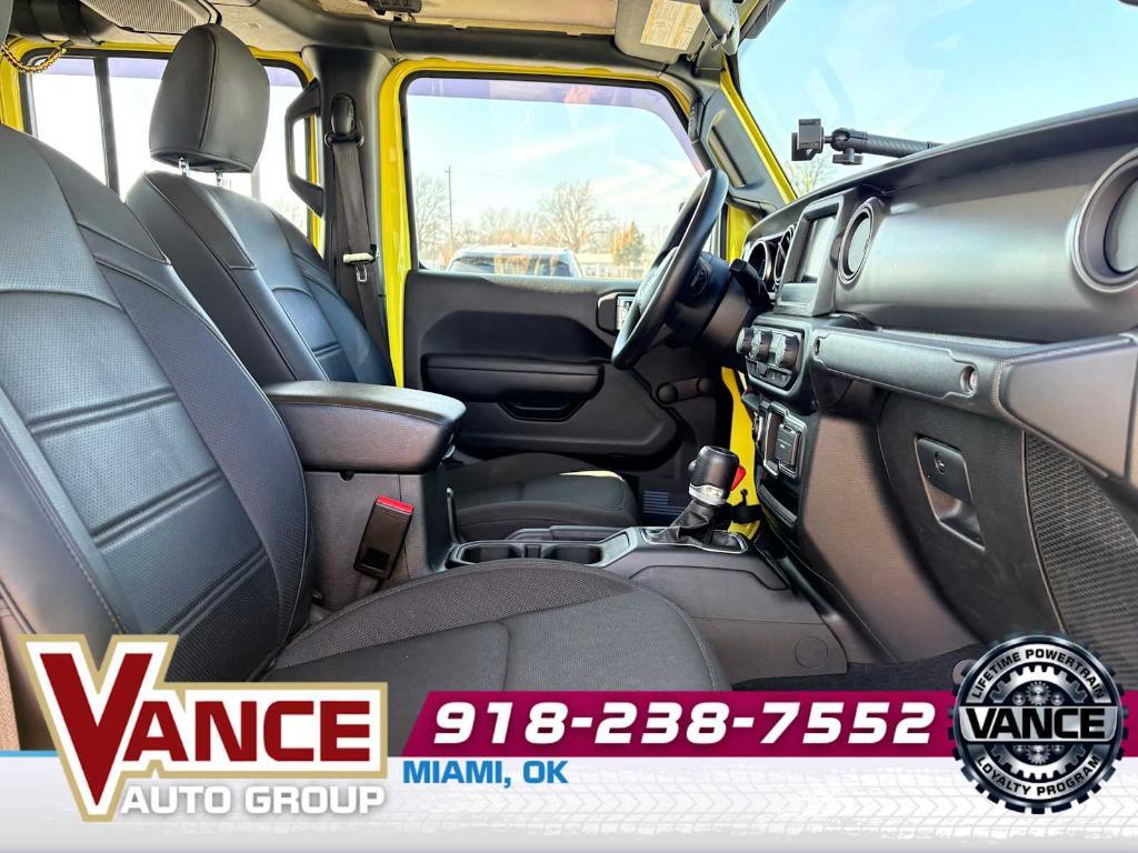 used 2023 Jeep Gladiator car, priced at $31,995