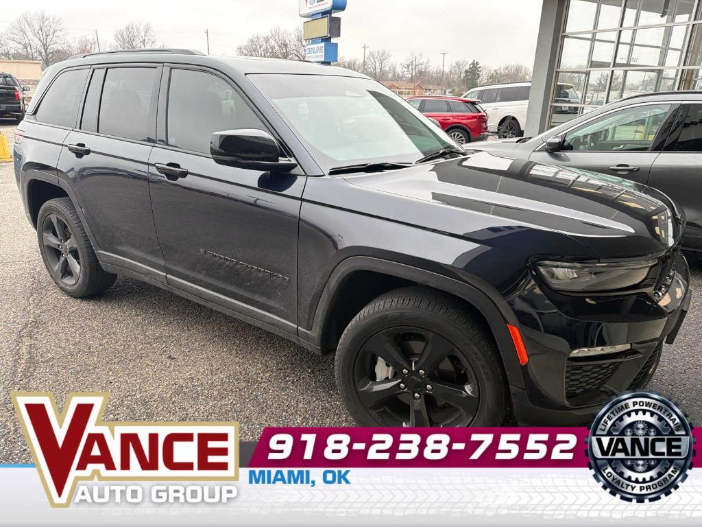 used 2024 Jeep Grand Cherokee car, priced at $34,999