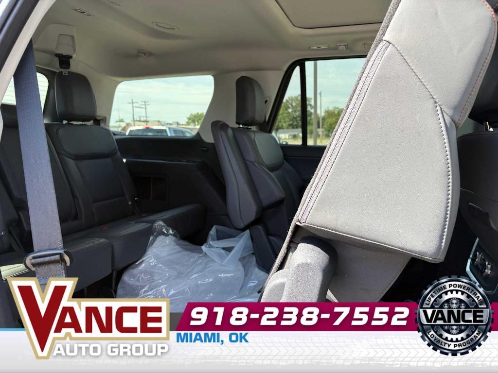 new 2025 Ford Expedition car, priced at $67,545