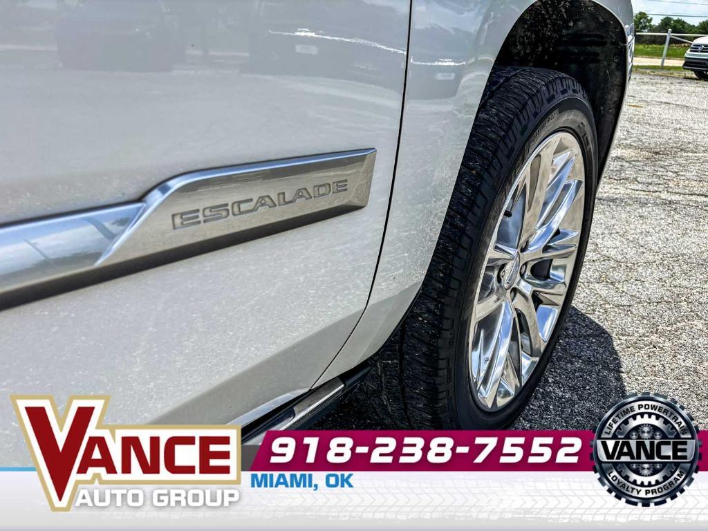 used 2020 Cadillac Escalade car, priced at $26,497