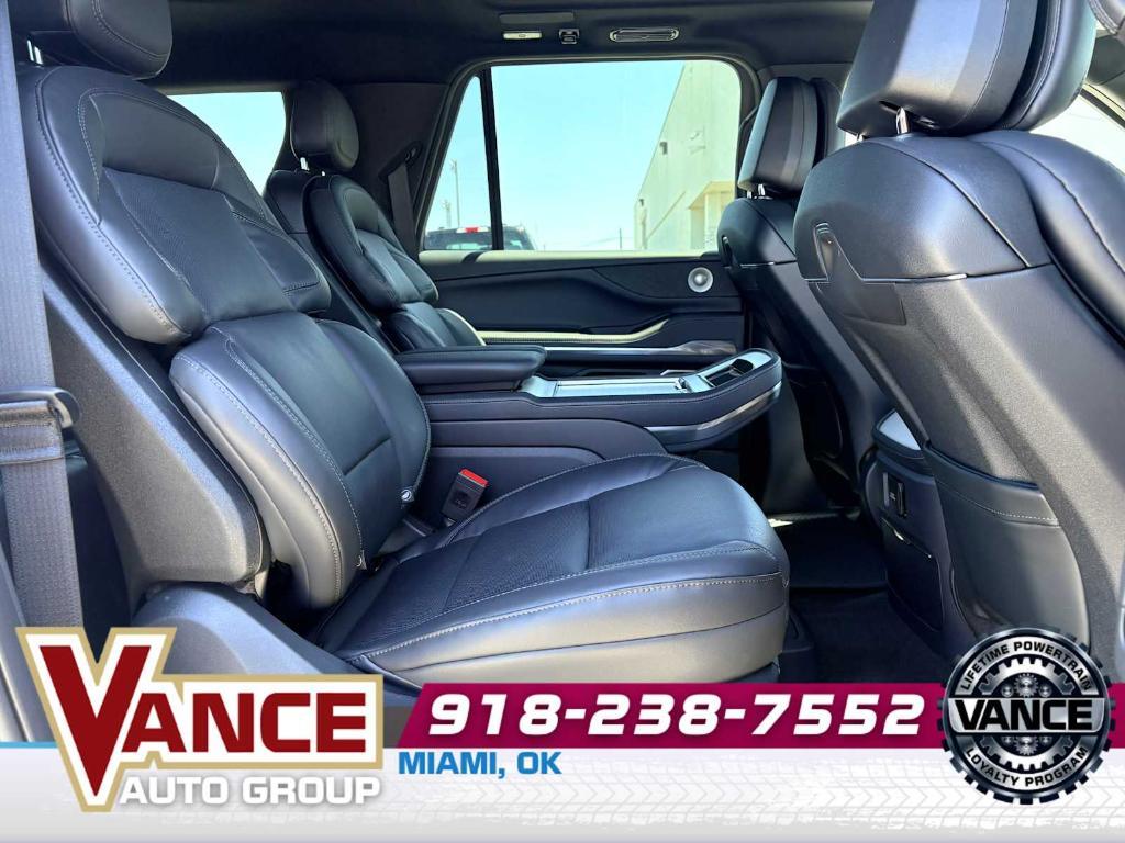 new 2026 Lincoln Navigator L car, priced at $105,603