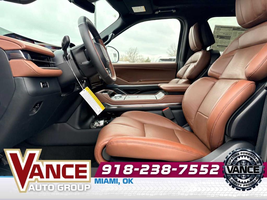 new 2026 Lincoln Navigator car, priced at $109,385