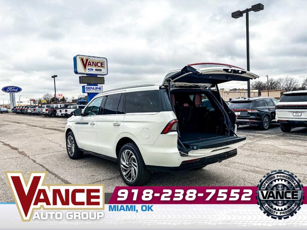 new 2026 Lincoln Navigator car, priced at $109,385