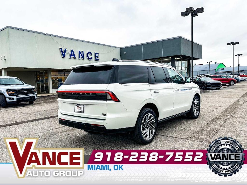 new 2026 Lincoln Navigator car, priced at $109,385