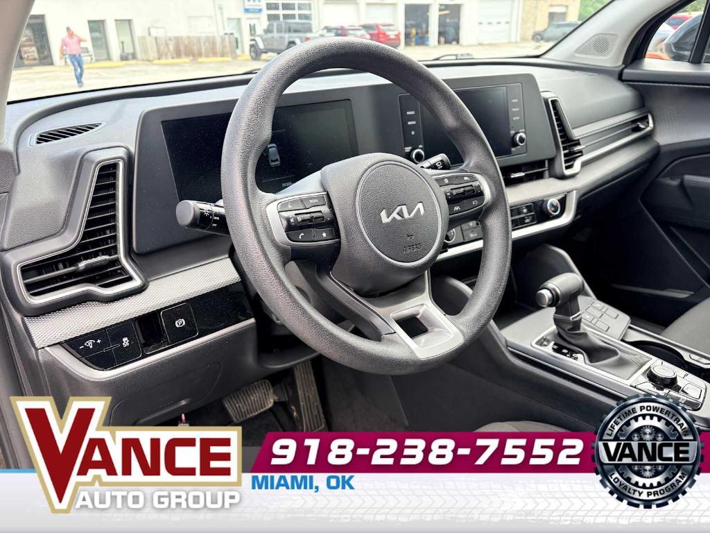 used 2025 Kia Sportage car, priced at $24,992