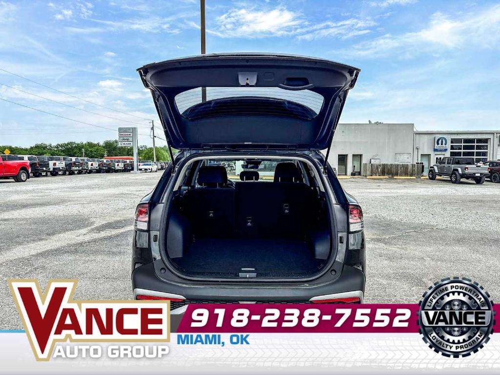 used 2025 Kia Sportage car, priced at $24,992