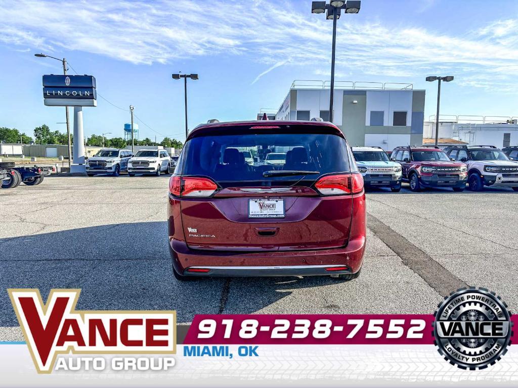 used 2018 Chrysler Pacifica car, priced at $11,498
