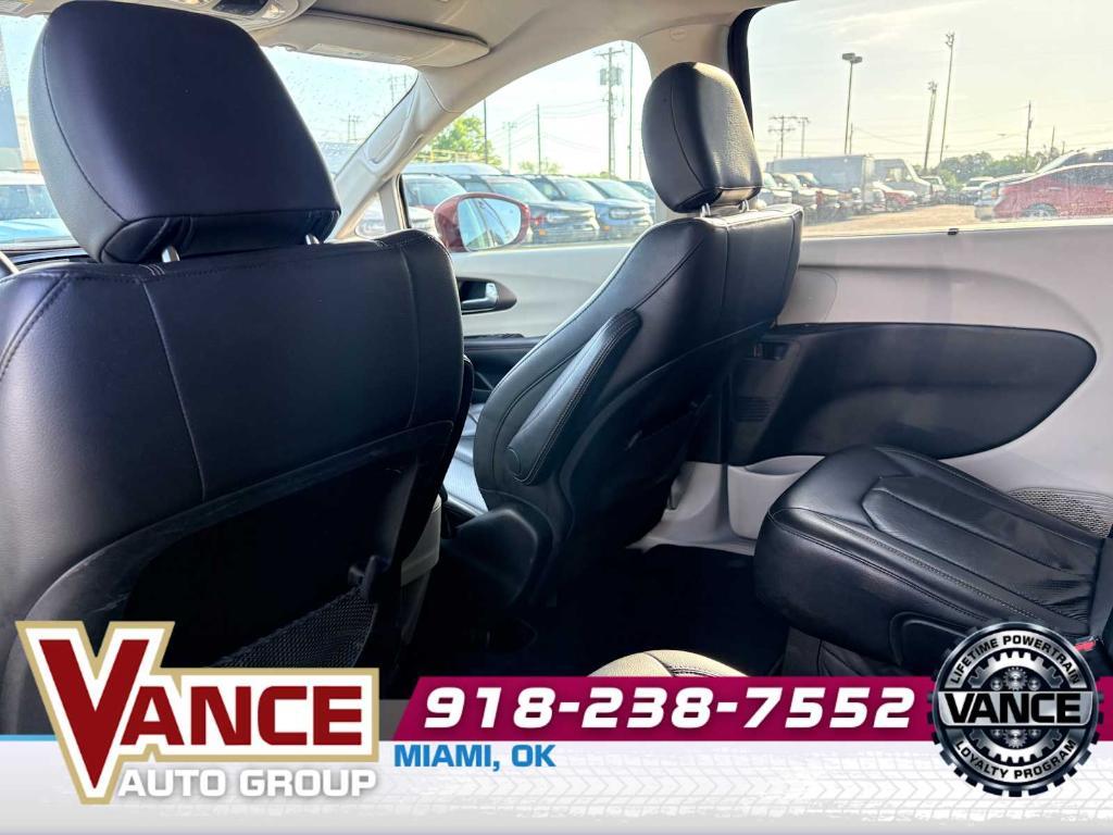 used 2018 Chrysler Pacifica car, priced at $11,498