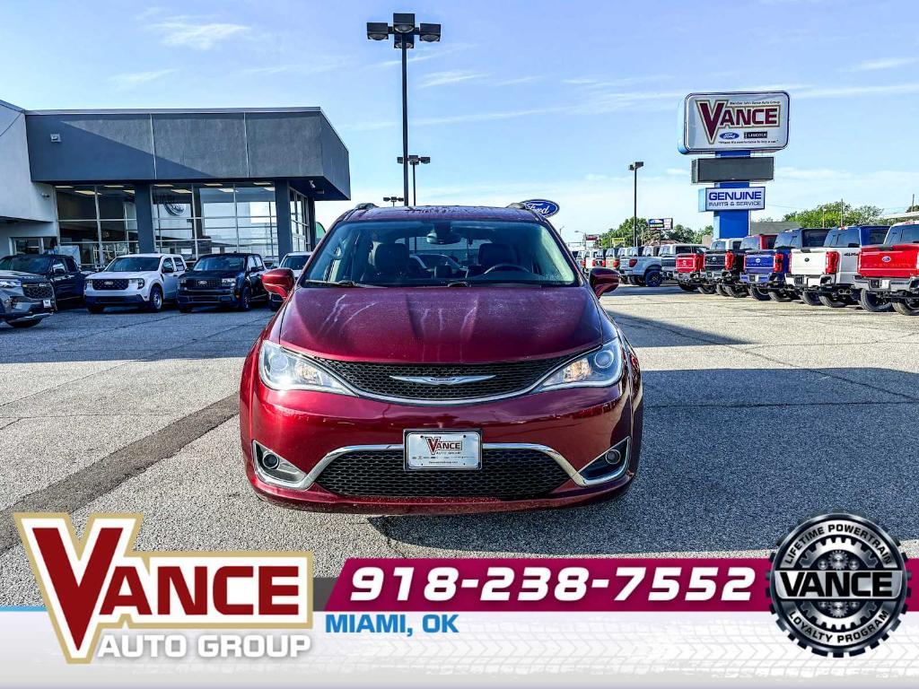 used 2018 Chrysler Pacifica car, priced at $11,498