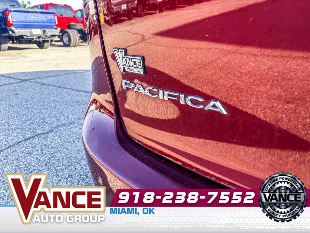 used 2018 Chrysler Pacifica car, priced at $11,498