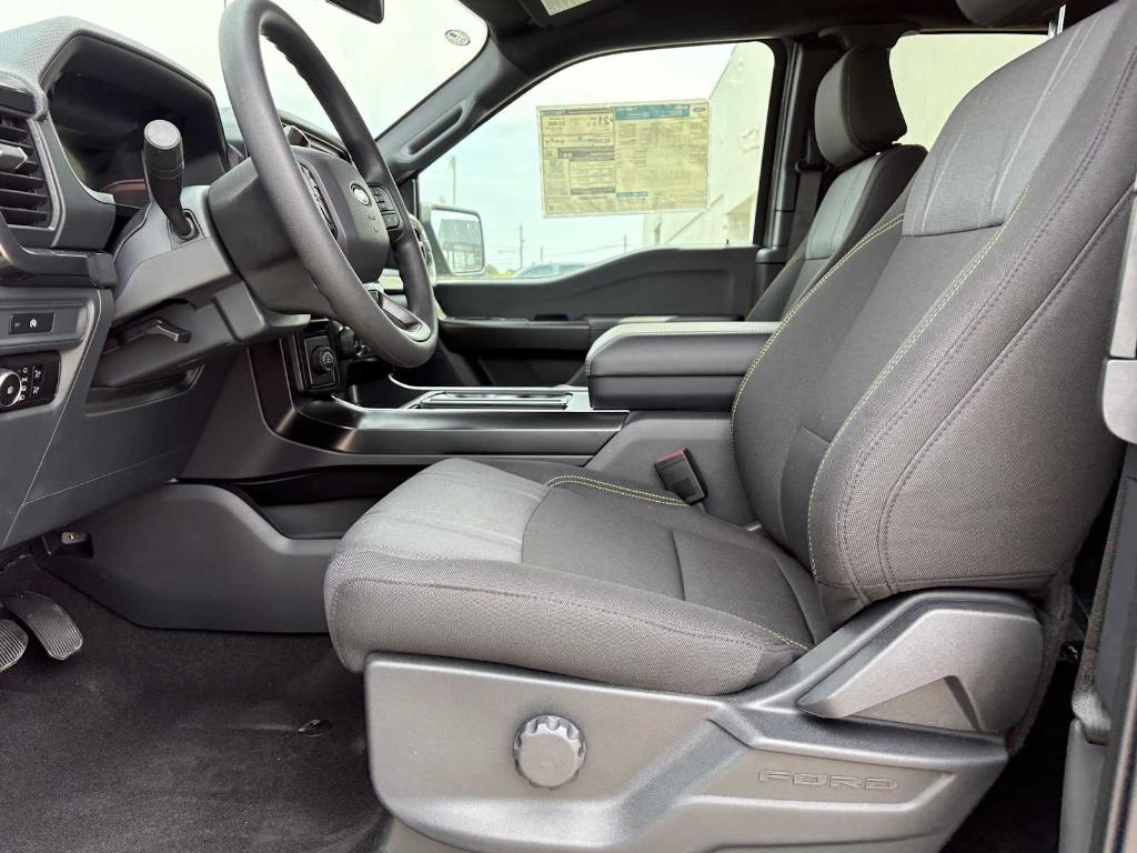 new 2025 Ford F-150 car, priced at $40,950