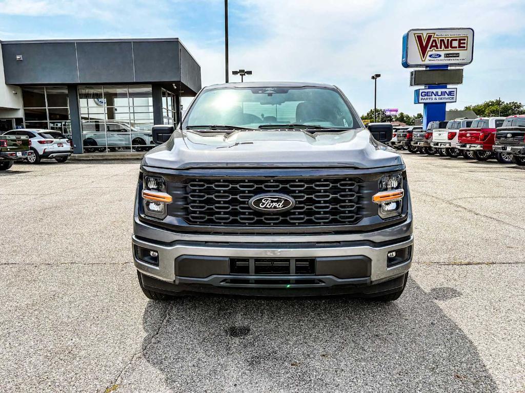 new 2025 Ford F-150 car, priced at $40,950