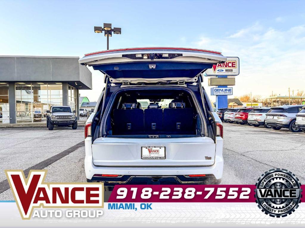 new 2026 Lincoln Navigator car, priced at $112,585