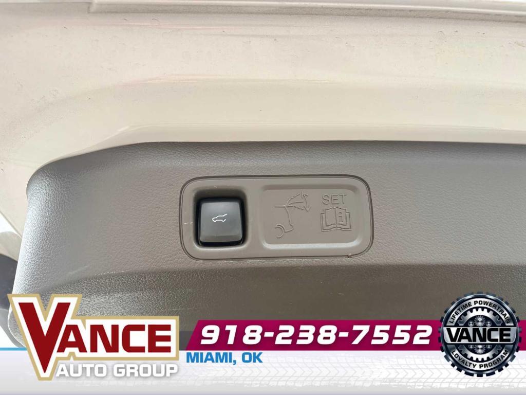 used 2024 Lincoln Navigator car, priced at $55,408
