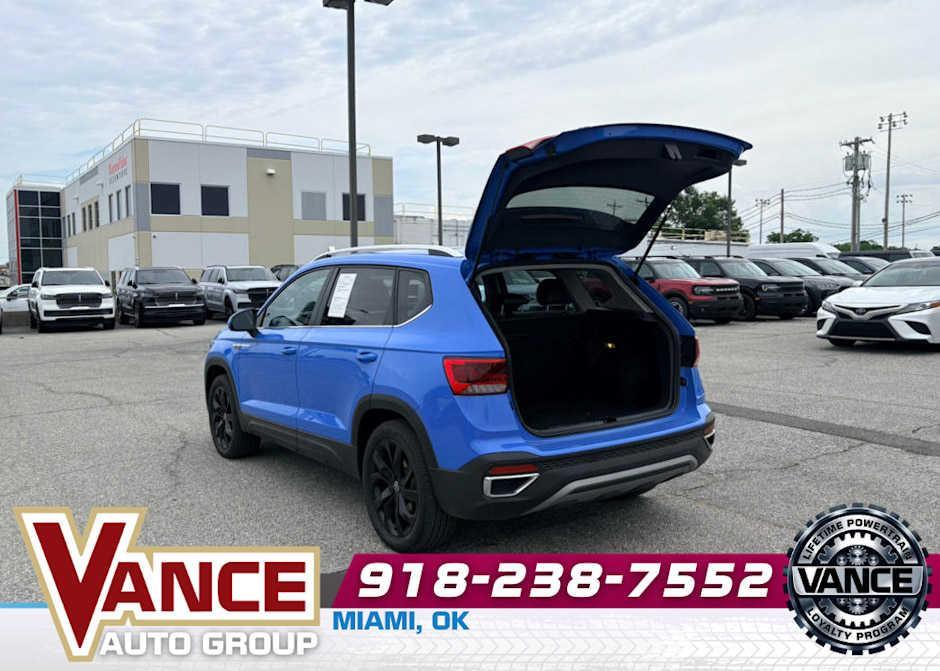 used 2023 Volkswagen Taos car