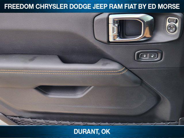 new 2025 Jeep Gladiator car, priced at $43,157