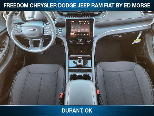 new 2025 Jeep Grand Cherokee car, priced at $37,765