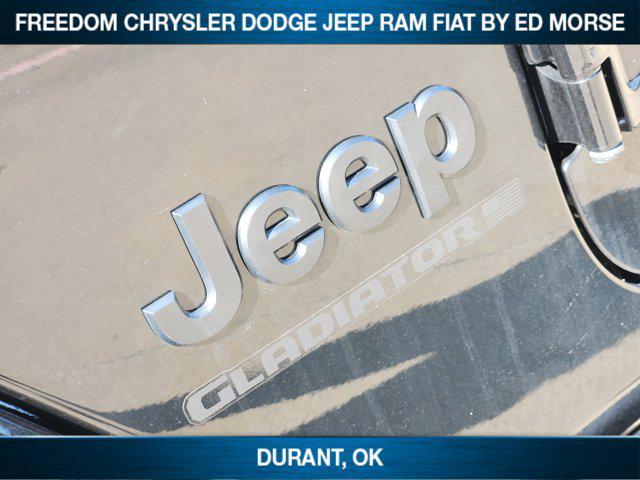 new 2025 Jeep Gladiator car, priced at $43,677