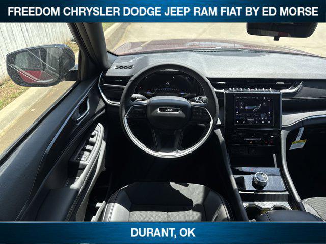 new 2025 Jeep Grand Cherokee car, priced at $39,338