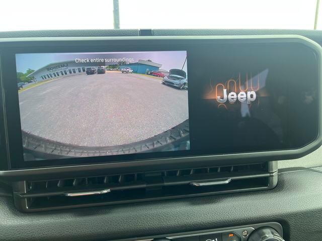 new 2025 Jeep Wrangler car, priced at $53,749