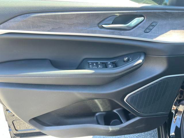 new 2025 Jeep Grand Cherokee L car, priced at $53,500