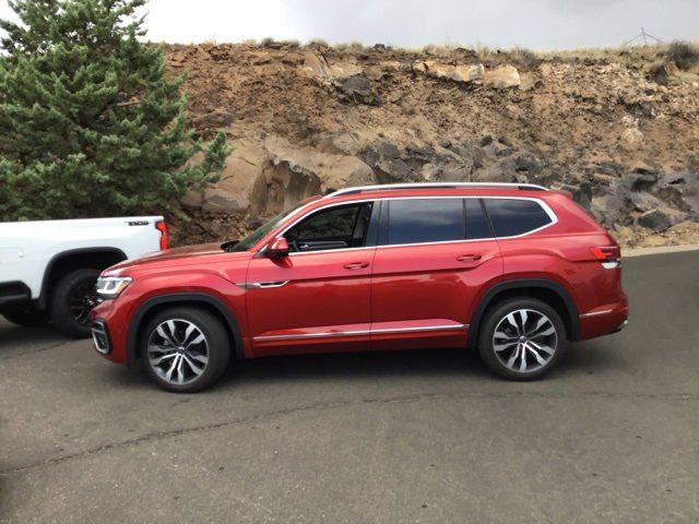 used 2021 Volkswagen Atlas car, priced at $29,998