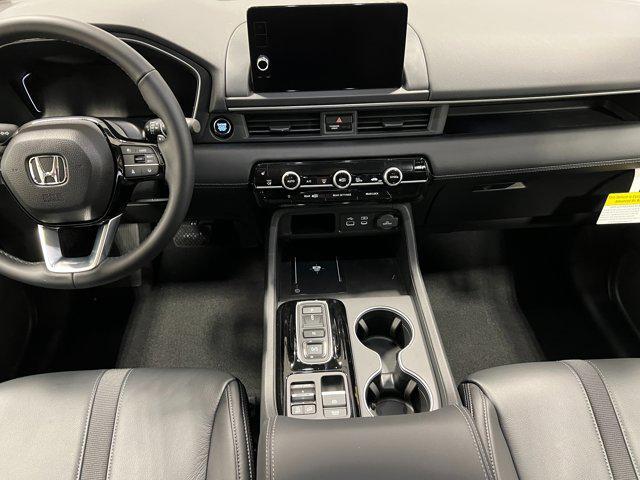 new 2025 Honda Pilot car, priced at $49,550